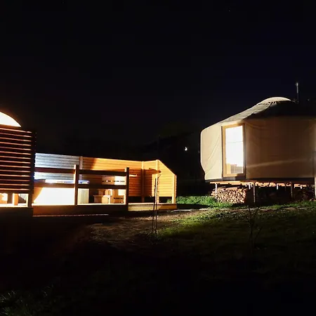 Romanticka Jurta S Wellness Pohoda Relax Apartment Mlada Boleslav